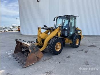 מעמיס גלגלים CATERPILLAR 906H