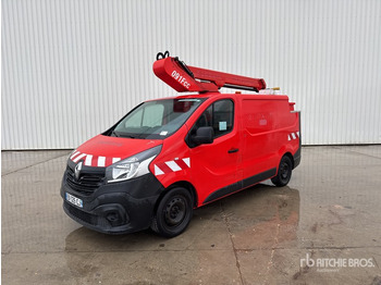 פלטפורמה אווירית מותקנת על משאית RENAULT Trafic