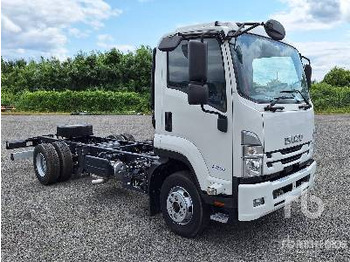משאית עם שלדת תא ISUZU