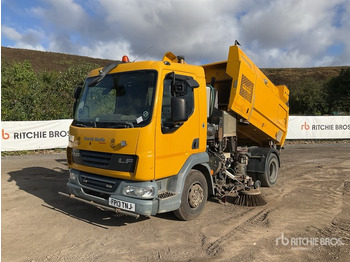 מטאטא כבישים DAF LF 45