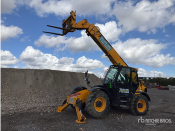מפעיל טלסקופי JCB