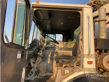 משאית משאבת בטון 1999 Mack MR688S 1999 Schwing 32/28 XL 32 m on 6x4 Concrete Pump Truck: תמונה 5 משאית משאבת בטון 1999 Mack MR688S 1999 Schwing 32/28 XL 32 m on 6x4 Concrete Pump Truck: תמונה 5