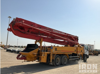 מכסחת תבואה/ עשבים 2002 Isuzu CXH50T 2003 Putzmeister M42 on 8x4 Twi ... Concrete Pump Truck: תמונה 3