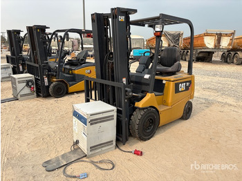 מלגזה חשמלית CATERPILLAR EP