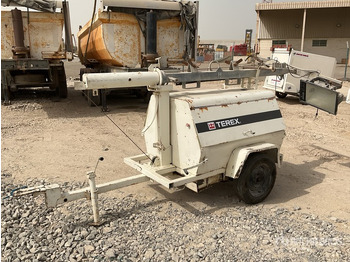 מגדל תאורה TEREX