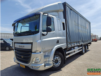 משאית וילונות צד DAF CF 400