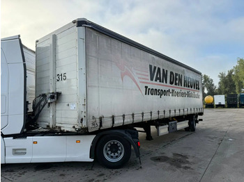 סמיטריילר עם וילונות צד RENDERS