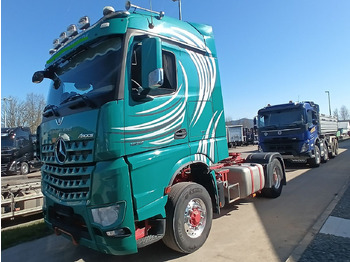 יחידת טרקטור MERCEDES-BENZ Arocs
