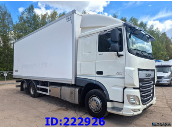 משאית איזותרמית DAF XF 106 440