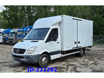 משאית תיבה MERCEDES-BENZ Sprinter 516