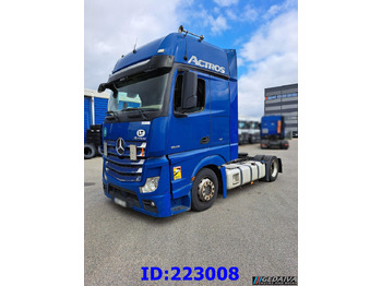 יחידת טרקטור MERCEDES-BENZ Actros 1845