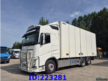 משאית איזותרמית VOLVO FH13 540