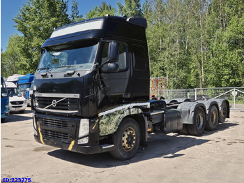משאית עם שלדת תא VOLVO FH13 540