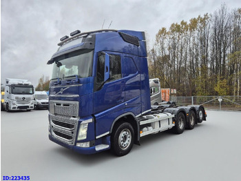 משאית עם שלדת תא VOLVO FH13 540