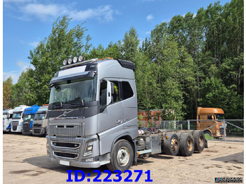 משאית עץ VOLVO FH16 750