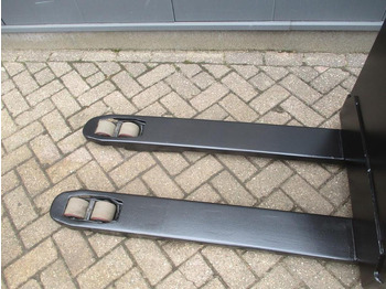 משאית משטחים BT LWE 160: תמונה 4 משאית משטחים BT LWE 160: תמונה 4