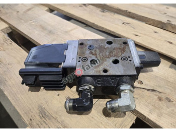 חלקי הידרוליקה VALTRA