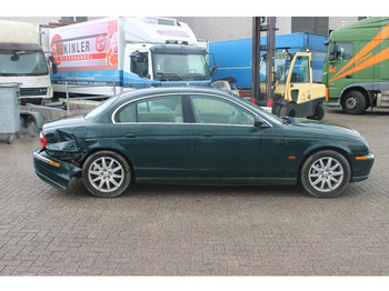 סדאן Jaguar S-TYPE 3.0 V6 EXECUTIVE +EURO 3: תמונה 4