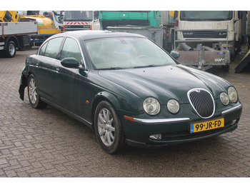סדאן Jaguar S-TYPE 3.0 V6 EXECUTIVE +EURO 3: תמונה 3