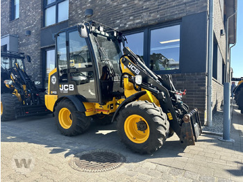מעמיס קומפקטי JCB