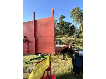 סמיטריילר עם מטען נמוך KEMPF