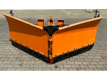 מחרשת שלג UNIMOG