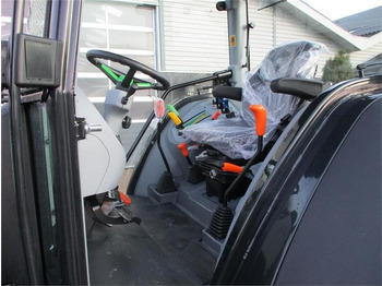 טרקטור חקלאי Deutz-fahr Agrofarm 115G with 30F+30R Hi-Lo and CreepGea: תמונה 4 טרקטור חקלאי Deutz-fahr Agrofarm 115G with 30F+30R Hi-Lo and CreepGea: תמונה 4