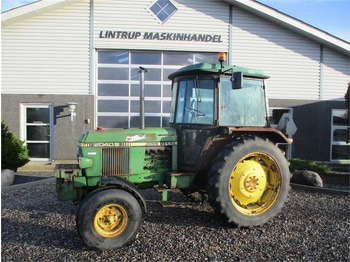 טרקטור חקלאי JOHN DEERE 2040