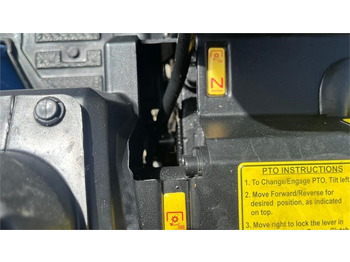 טרקטור חקלאי Solis S26 6+2 Gearmaskine med Servostyring og brede trak: תמונה 3