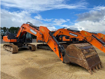 מחפר סורק DOOSAN DX300LC