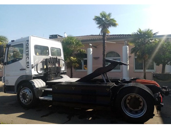 משאית MERCEDES-BENZ