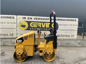 רולר כביש CATERPILLAR CB14