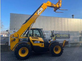 מפעיל טלסקופי JCB
