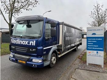 משאית וילונות צד DAF LF 45 210