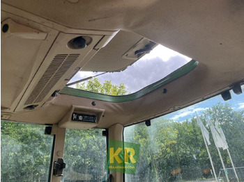 טרקטור חקלאי JOHN DEERE 6110