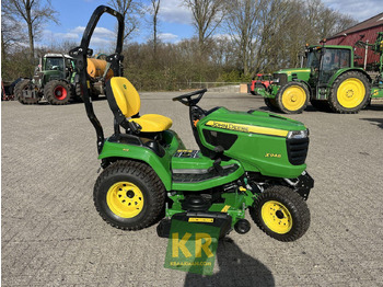 מכסחת גינה JOHN DEERE X9 Series