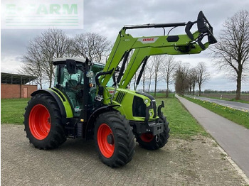 טרקטור חקלאי CLAAS Arion 420