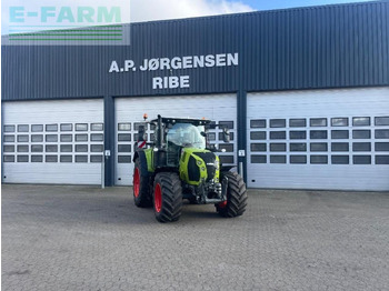 טרקטור חקלאי CLAAS Arion 550