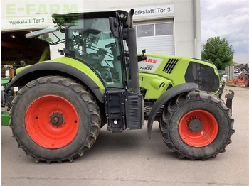 טרקטור חקלאי CLAAS Axion 810