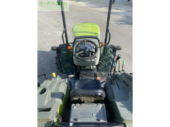 טרקטור חקלאי CLAAS nexos 240 f arceau 4rm: תמונה 4