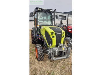 טרקטור חקלאי CLAAS Nexos