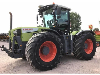 טרקטור חקלאי CLAAS Xerion 3800