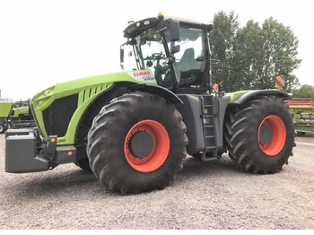 טרקטור חקלאי CLAAS Xerion 4000