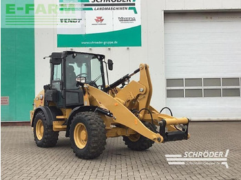 מיני מחפר CATERPILLAR 908H