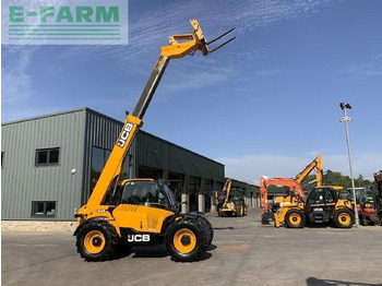 מיני מחפר JCB
