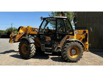 מפעיל טלסקופי JCB