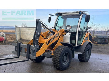 מיני מחפר LIEBHERR L 506