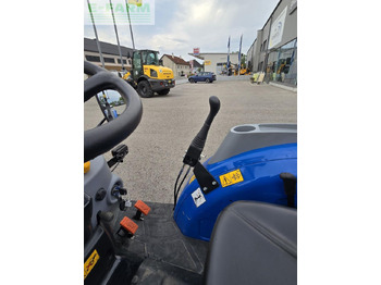 טרקטור חקלאי New Holland boomer 35: תמונה 4