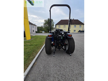 טרקטור חקלאי New Holland boomer 35: תמונה 3