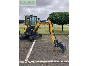 מיני מחפר New Holland e 25 d: תמונה 2